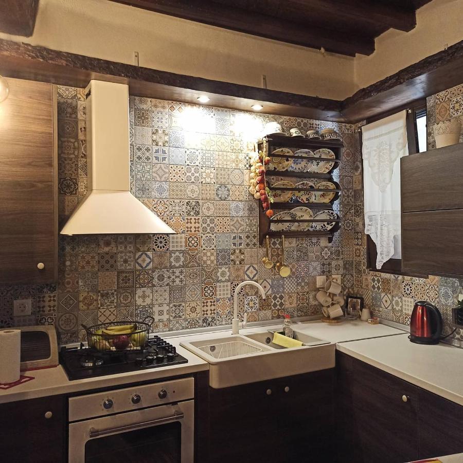 Areti's Traditional House Country house