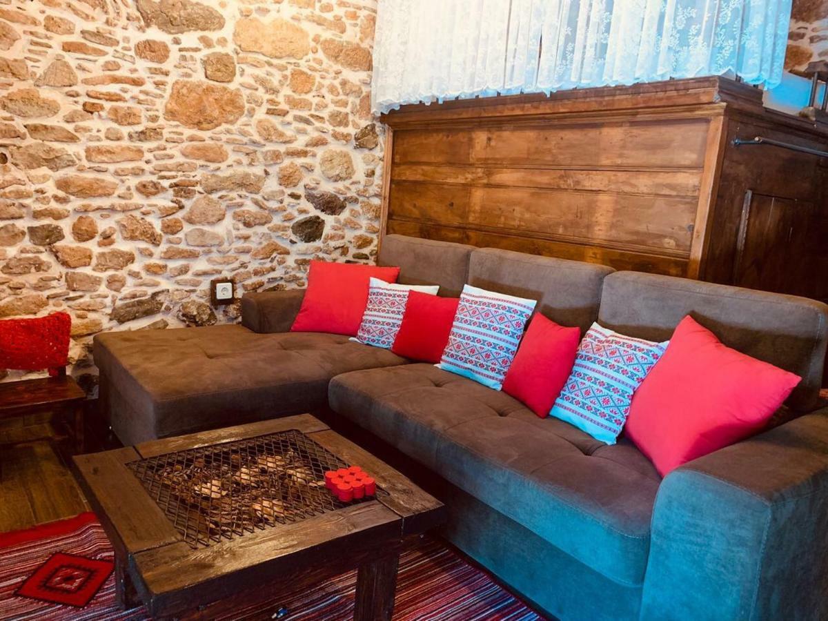 Areti's Traditional House Country house
