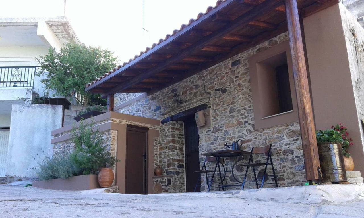Country house Areti's Traditional House *