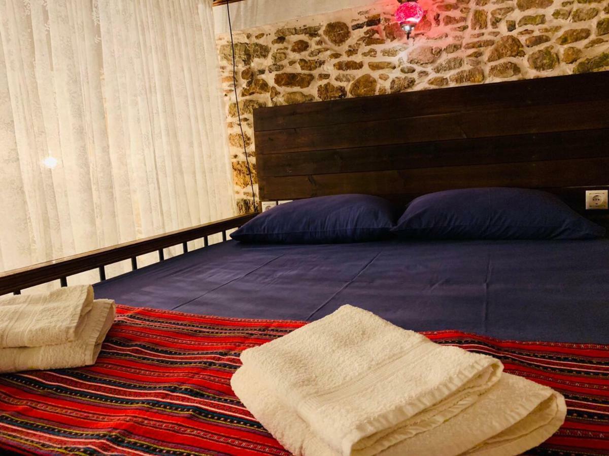 Areti's Traditional House Country house